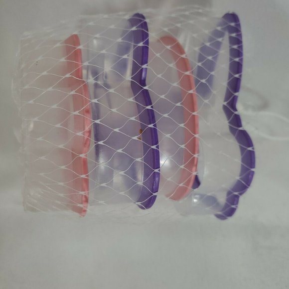 Wilton Easter 4 Piece Grippy Cutter Set Bunny Flower Egg Butterfly New -121530 - Picture 4 of 4